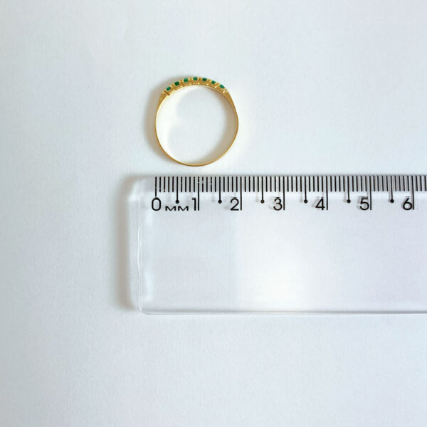 Anel Ouro 18k Meia Aliança Clássica Esmeralda - Imagem 5